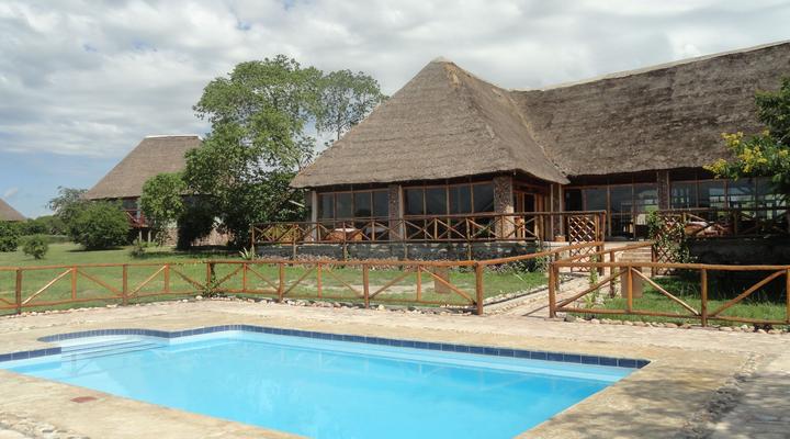 Ihamba Lakeside Safari Lodge