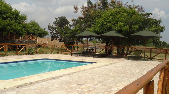 Ihamba Lakeside Safari Lodge