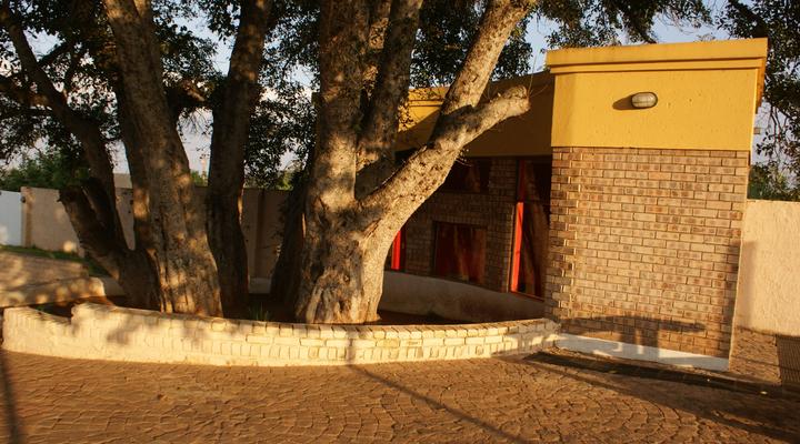 Gravel Lodge Jane Furse