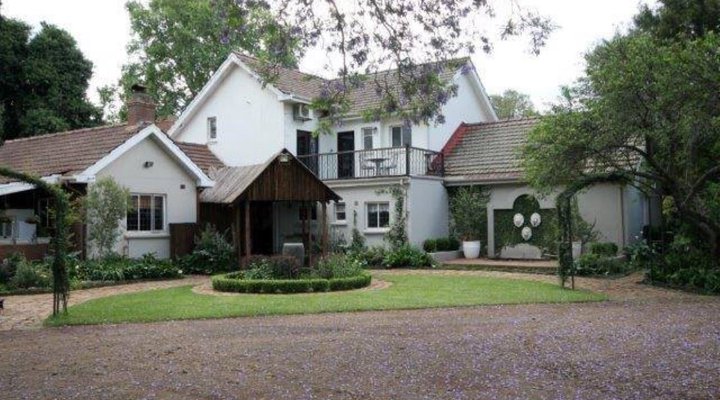 Dunning Country House