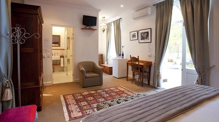 22 Die Laan Guest House