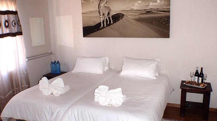 N/a'an ku se Desert Retreat