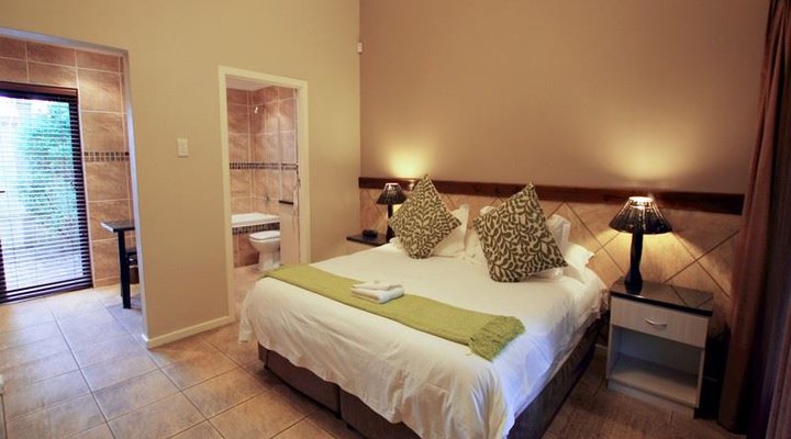 Ibhayi Guest Lodge- Lion Roars Hotels & Lodges