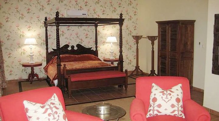 La Rochelle Luxury Lodge