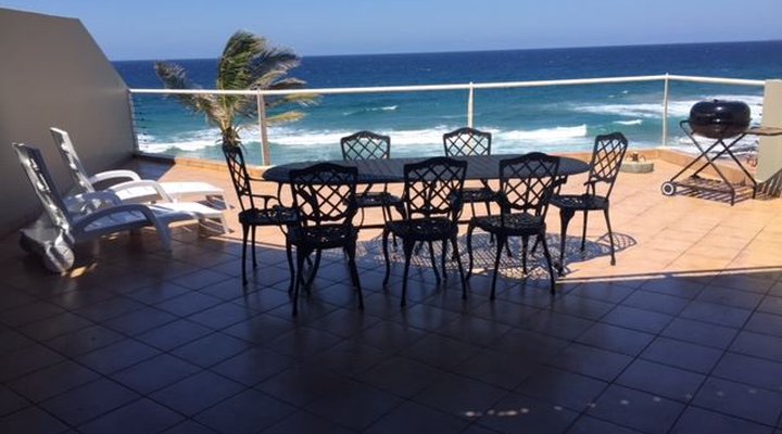 Dolphin Bay Beach Apartment