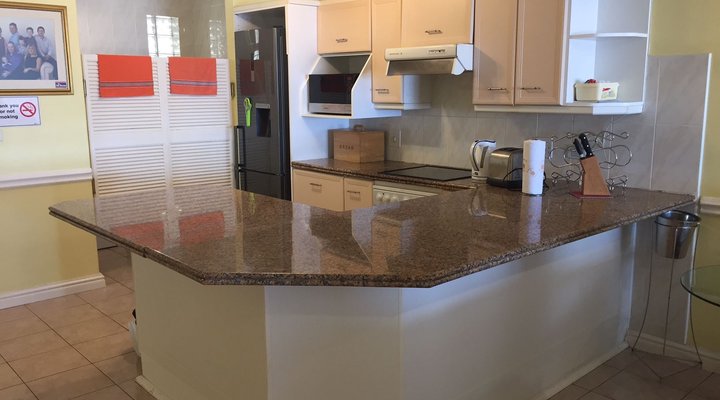 Dolphin Bay Beach Apartment