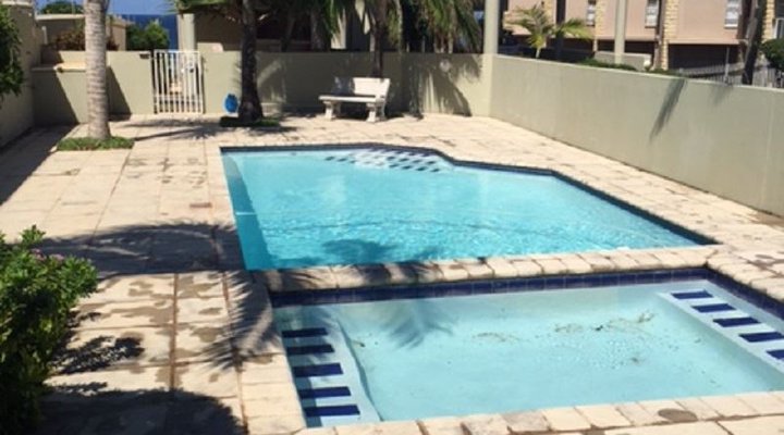 Dolphin Bay Beach Apartment