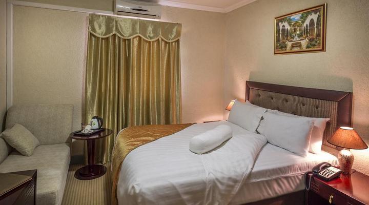 Solace Guest House and Spa