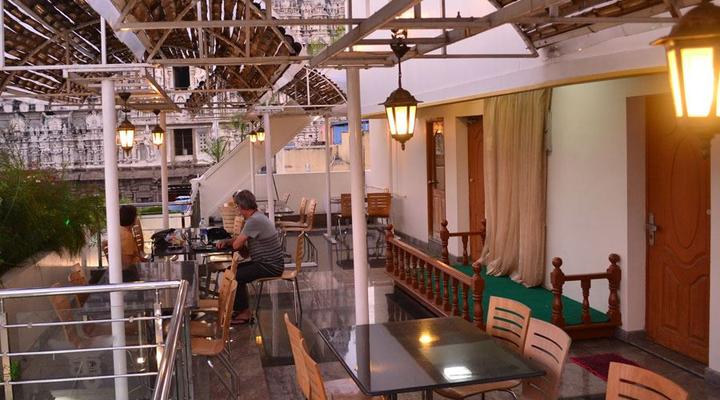 Sri Sarvesha J.S Palace