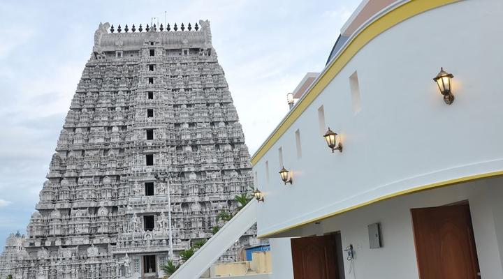 Sri Sarvesha J.S Palace