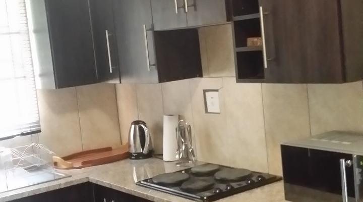 Itumeleng Self-catering Cottage