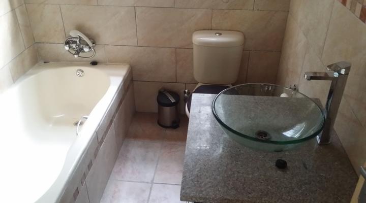 Itumeleng Self-catering Cottage