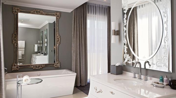 Queen Victoria Hotel