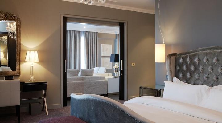 Queen Victoria Hotel