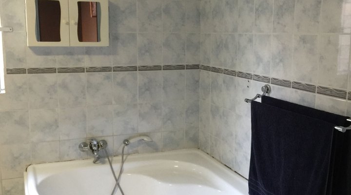 RJ Guesthouse