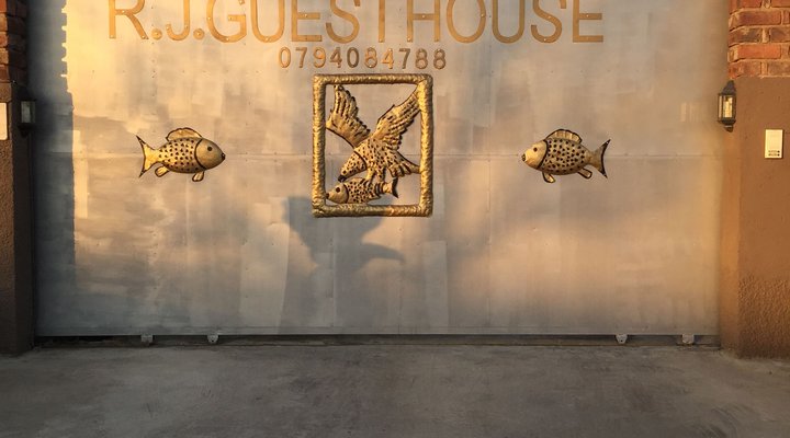 RJ Guesthouse