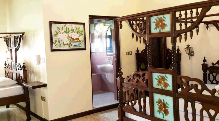 Tausi Palace Hotel