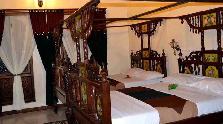 Tausi Palace Hotel
