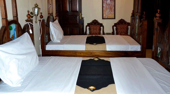Tausi Palace Hotel
