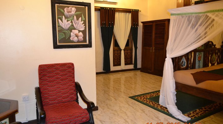 Tausi Palace Hotel