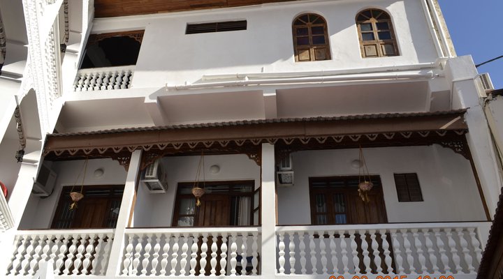 Tausi Palace Hotel