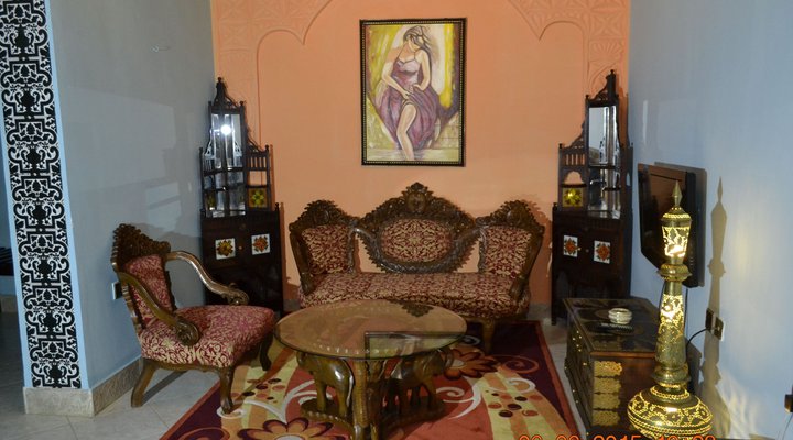 Tausi Palace Hotel