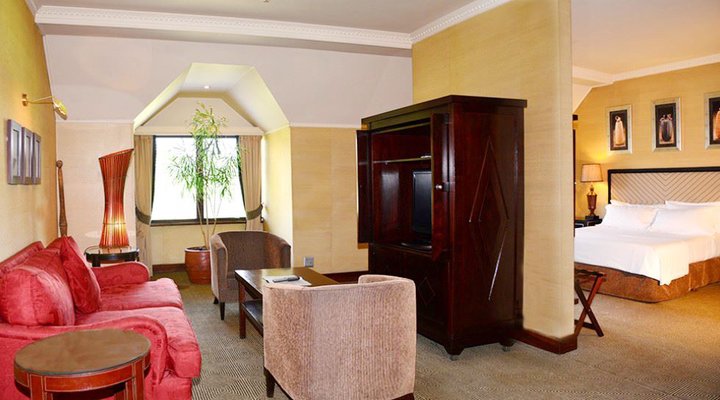 Emerald Hotel