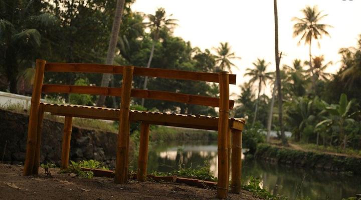 Aqua Lillies Waterfront Homestay