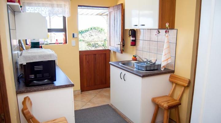 T & H Sauer Guest House