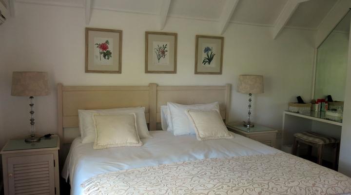 Featherbed Apartment