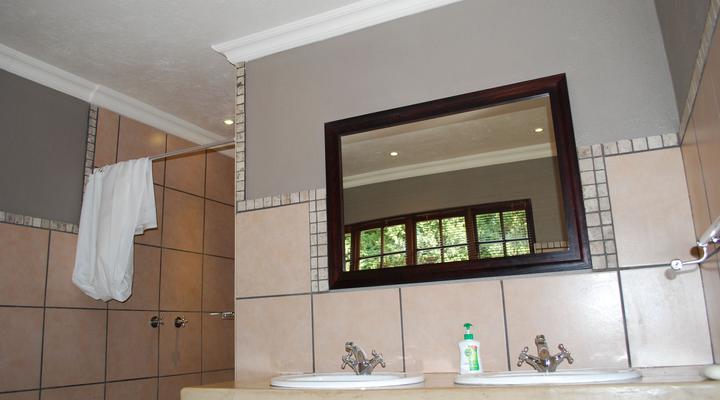 Stone-Fly Guest House