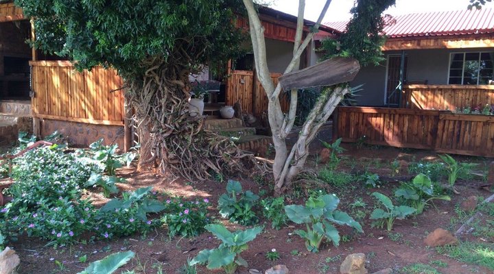 Lydenrust Guest Farm & Horse Trails