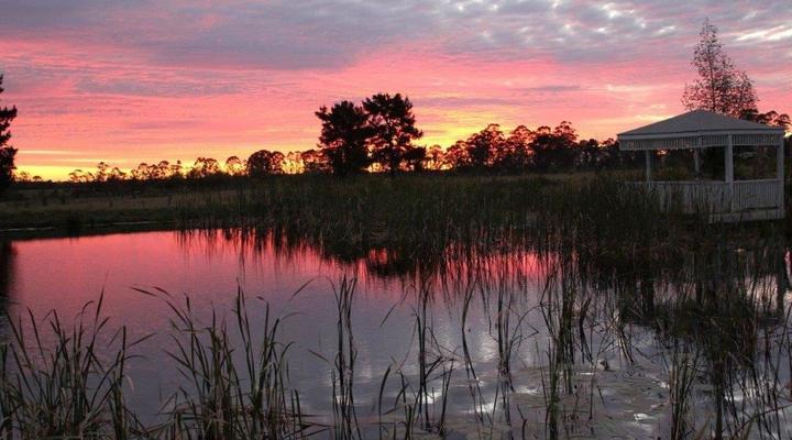 Sabrage Guesthouse & Venue