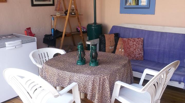 Sabrage Guesthouse & Venue