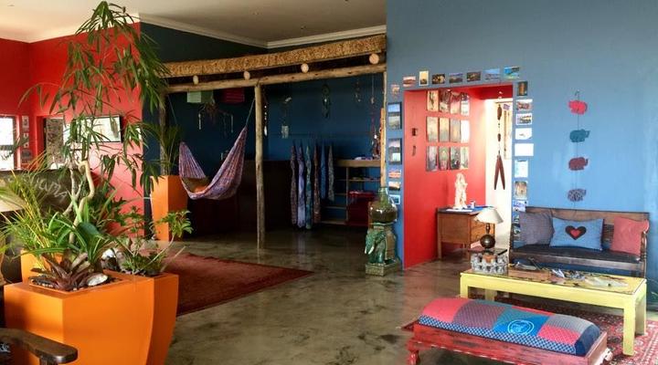 Sensayuma Backpackers