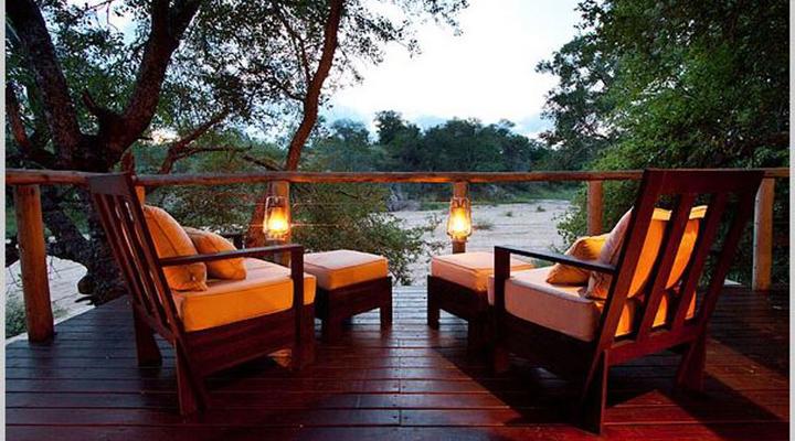 Rhino Post Safari Lodge - Rhino Walking Safaris