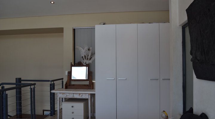 Modern Apartment on Long Street 