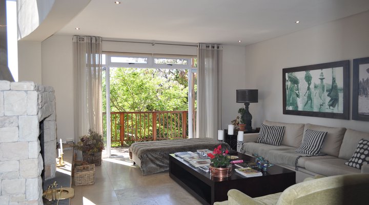 Stylish Contemporary Getaway in Higgovale