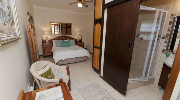 Lagoon Breeze Guest House