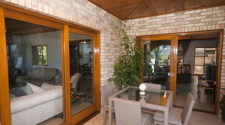 Lagoon Breeze Guest House