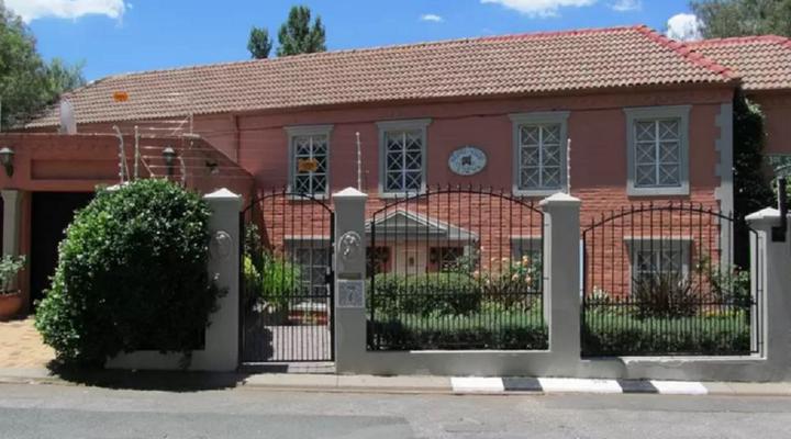 Bridge House Guest House