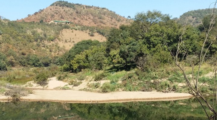 Bushveld River Thatch Retreat