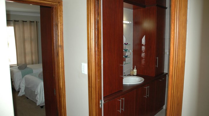 DCS Self-catering Accommodation Durbanville Eversdal