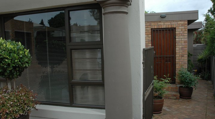 DCS Self-catering Accommodation Durbanville Eversdal