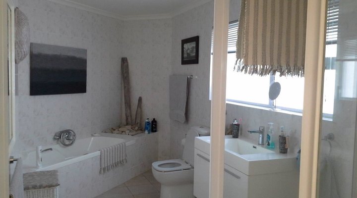 4 Bedroom House in St Francis Bay, South Africa