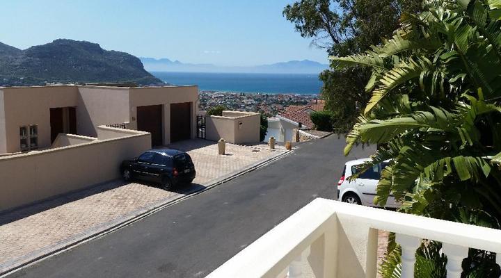 Self-catering Bachelor Pad, Fish Hoek