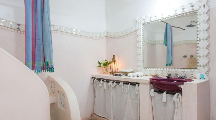 Kenyaways Beach B&B Diani Beach