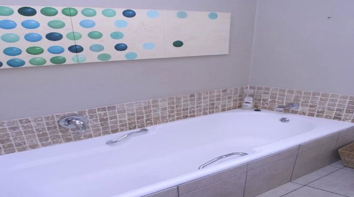 Marina Da Gama Tranquil Waters Edge Escape