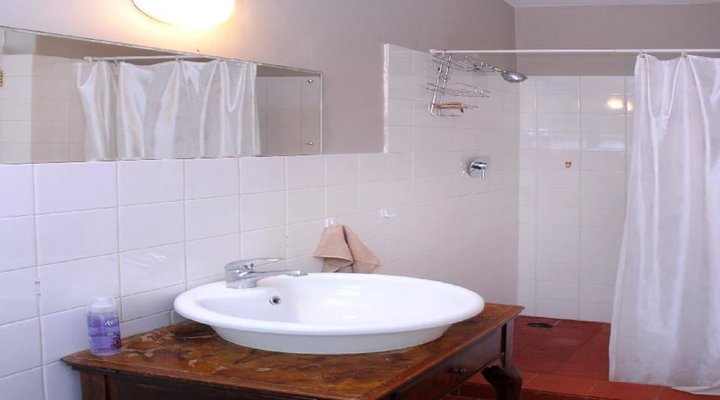 Marina Da Gama Tranquil Waters Edge Escape