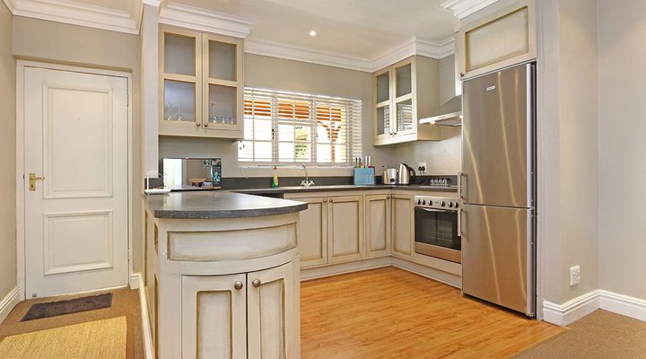 Jubilee Square Apartment